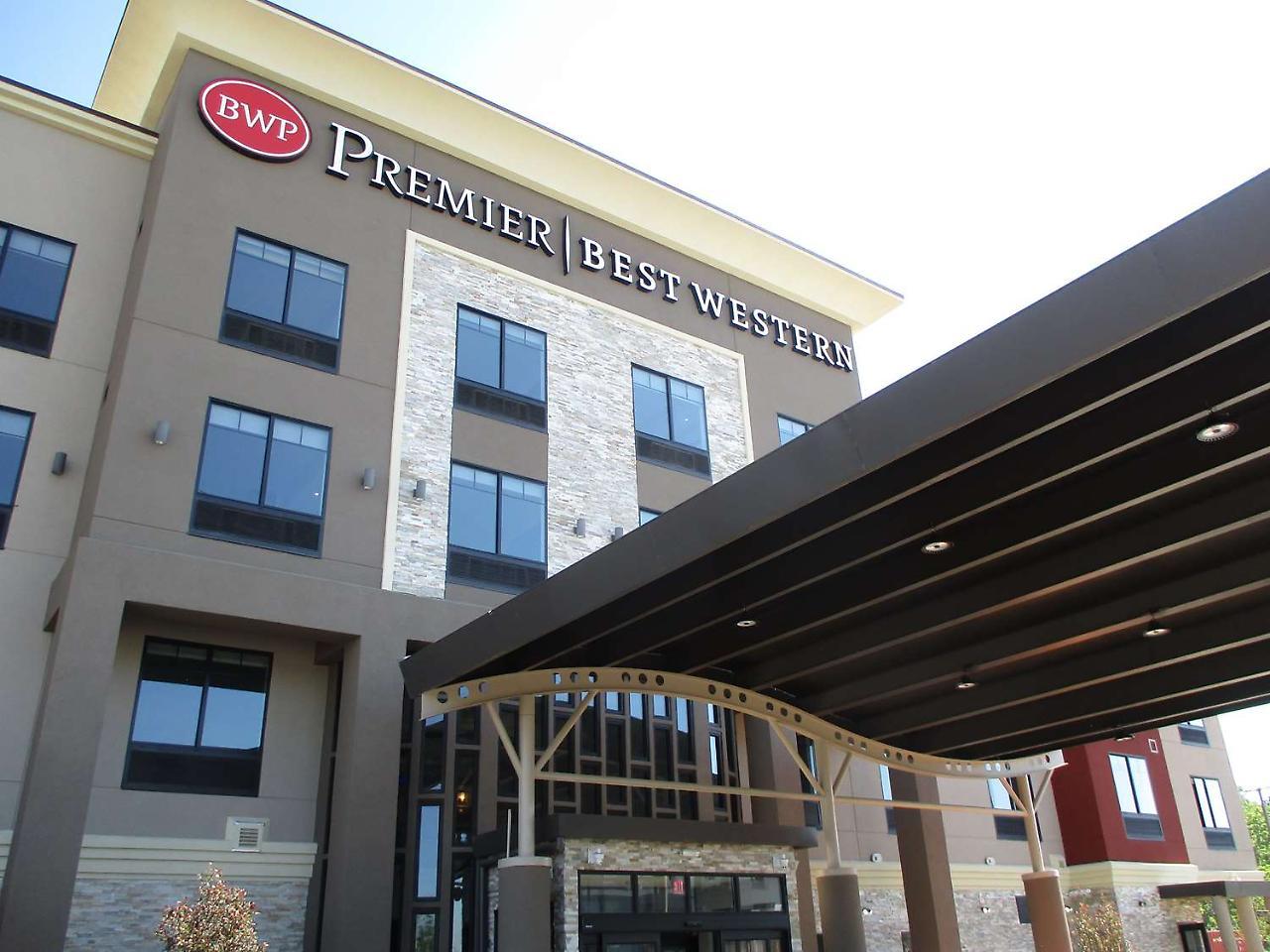 Best Western Premier Liberty Inn & Suites Exterior photo